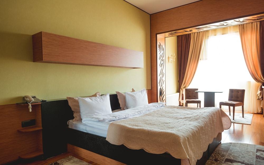 Bayil Breeze Hotel & Restaurant Баку Екстериор снимка